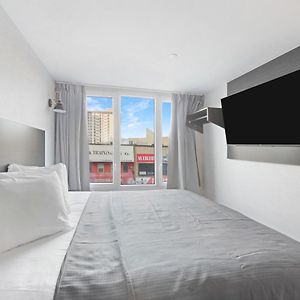 Camera con letto king size